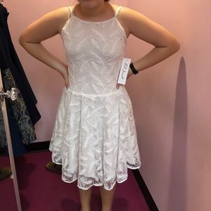 NWT BD Junior  White Spaghetti Strap dress Size 4